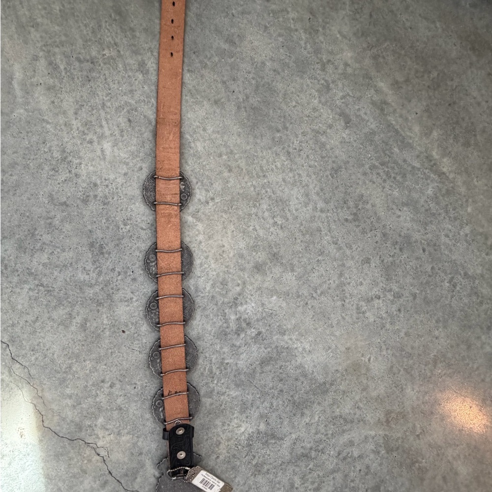 Double D Ranch Turquoise Concho Accessory - Picture 4 of 4